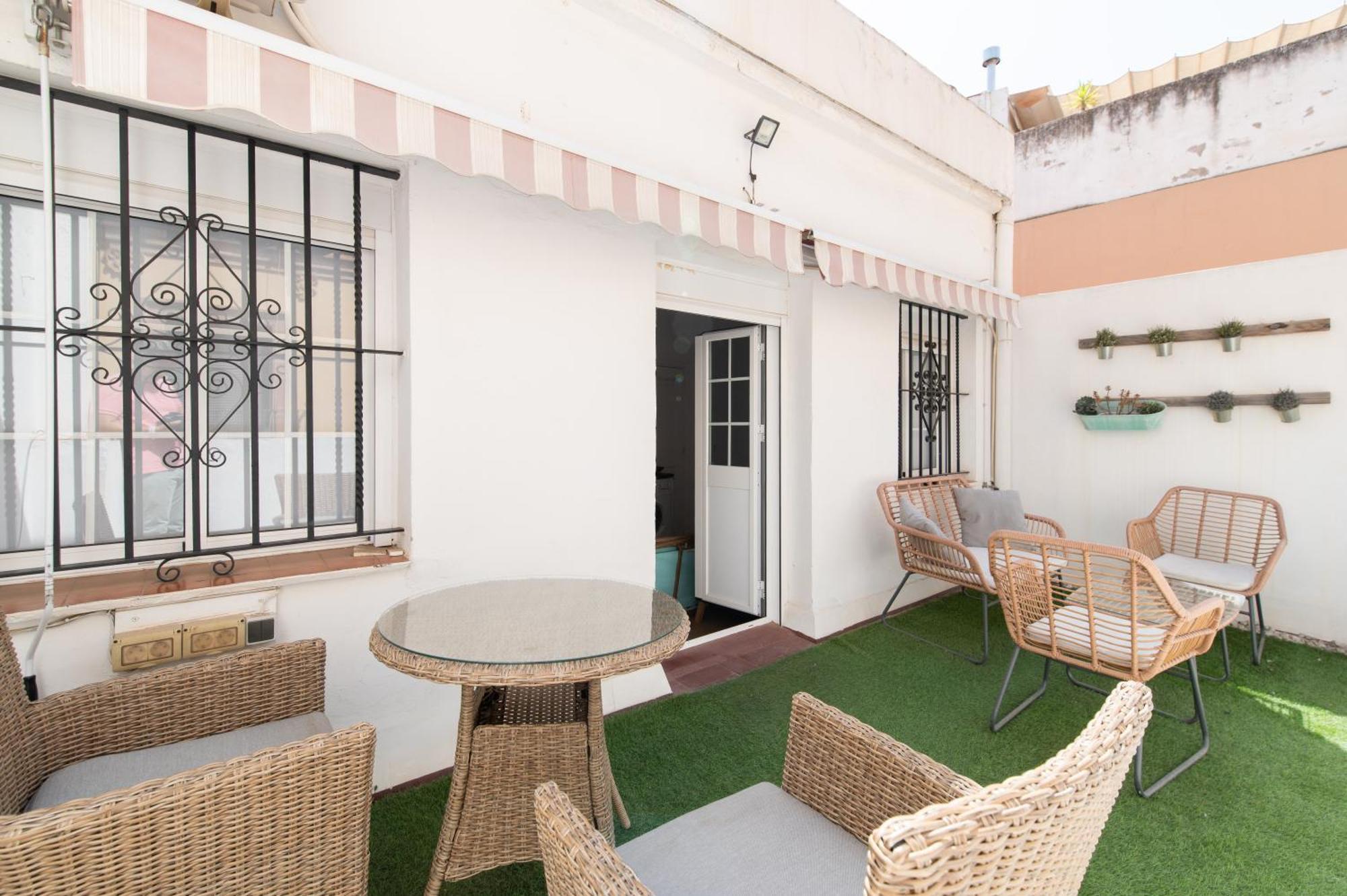 Atico Estudio Con Terraza - Centro Sevilla — Fotos 1